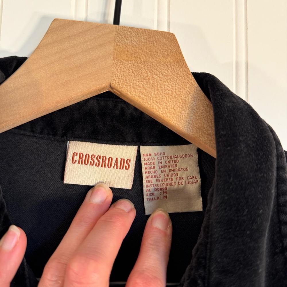Crossroads Women’s 100% Cotton Black Velvet/Suede Button Down Long Sleeve Size M - Picture 7 of 10